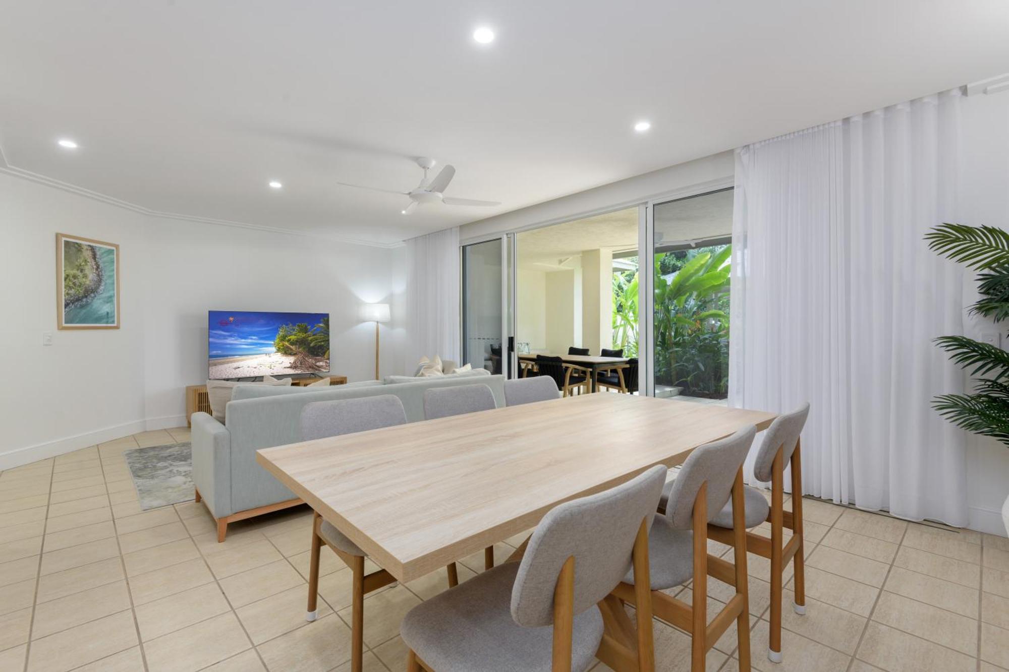 Mandalay Luxury Beachfront Apartments Port Douglas Extérieur photo